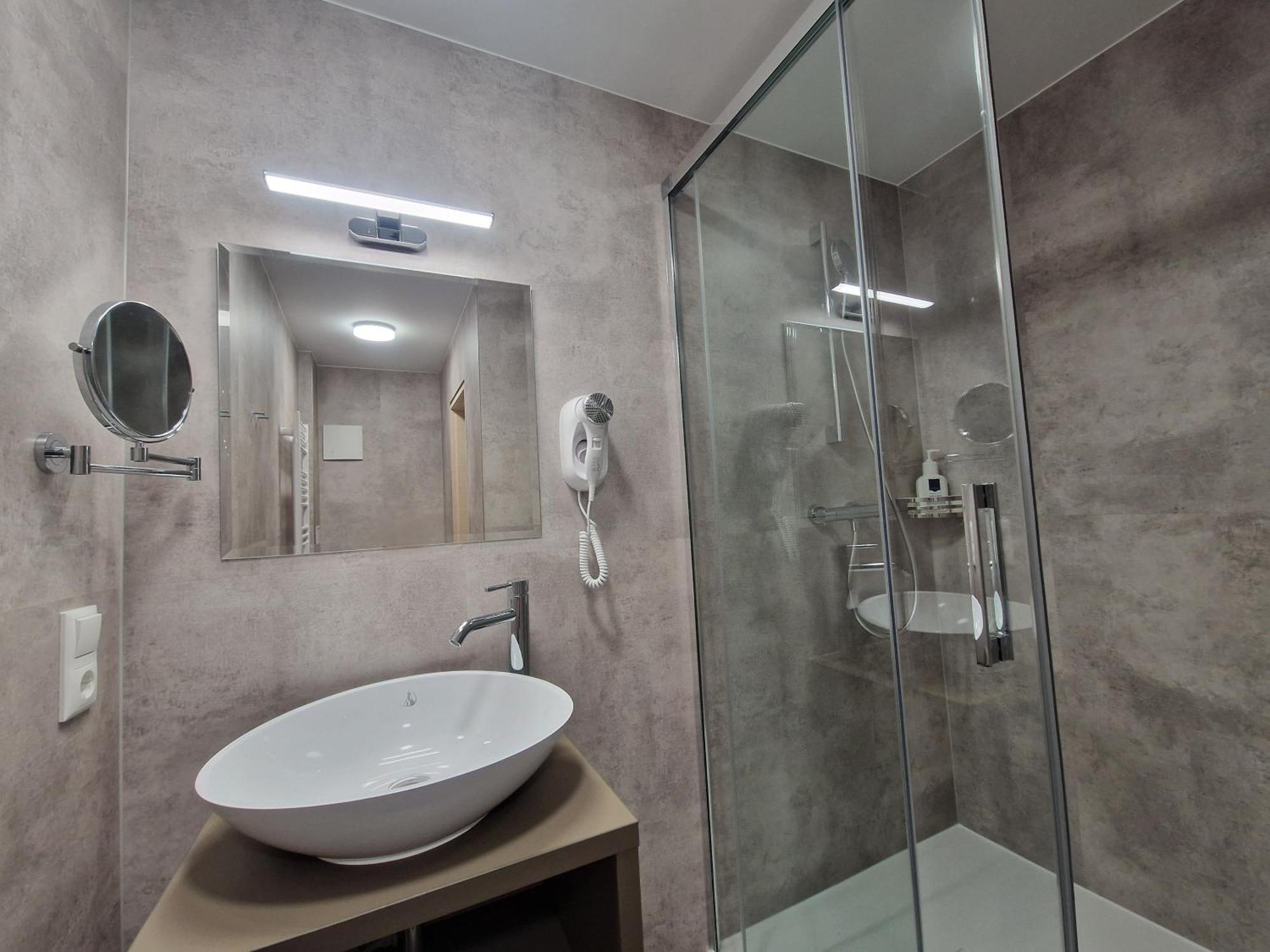 Hotel Duenenschloss Mit Private Spa Цинновиц Экстерьер фото
