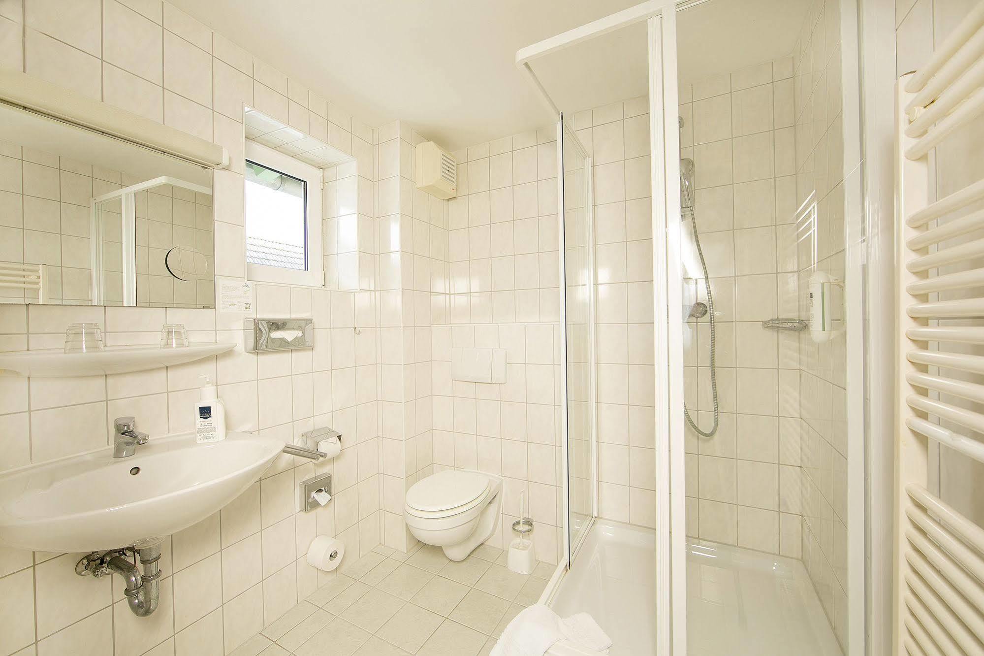 Hotel Duenenschloss Mit Private Spa Цинновиц Экстерьер фото