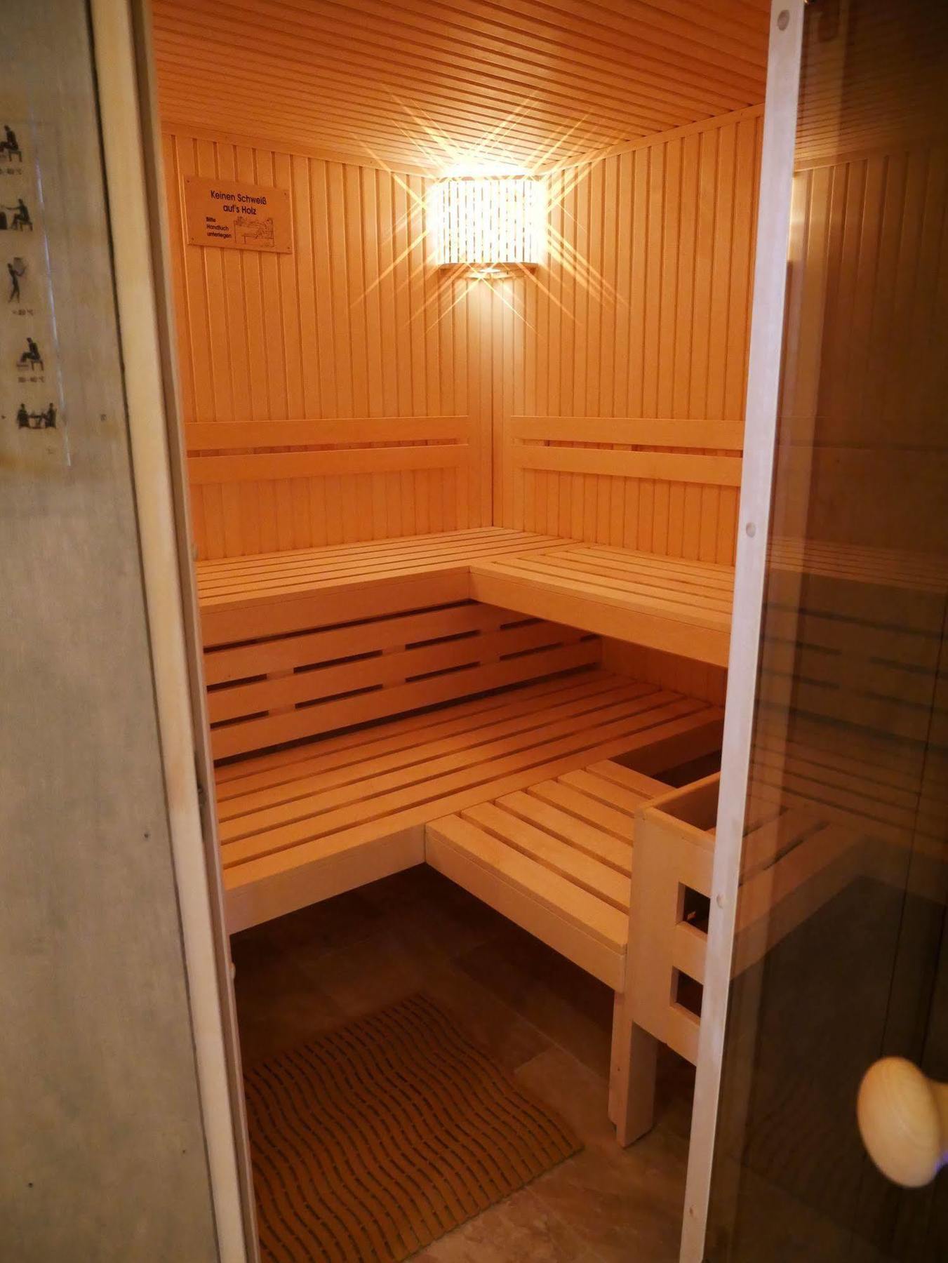 Hotel Duenenschloss Mit Private Spa Цинновиц Экстерьер фото
