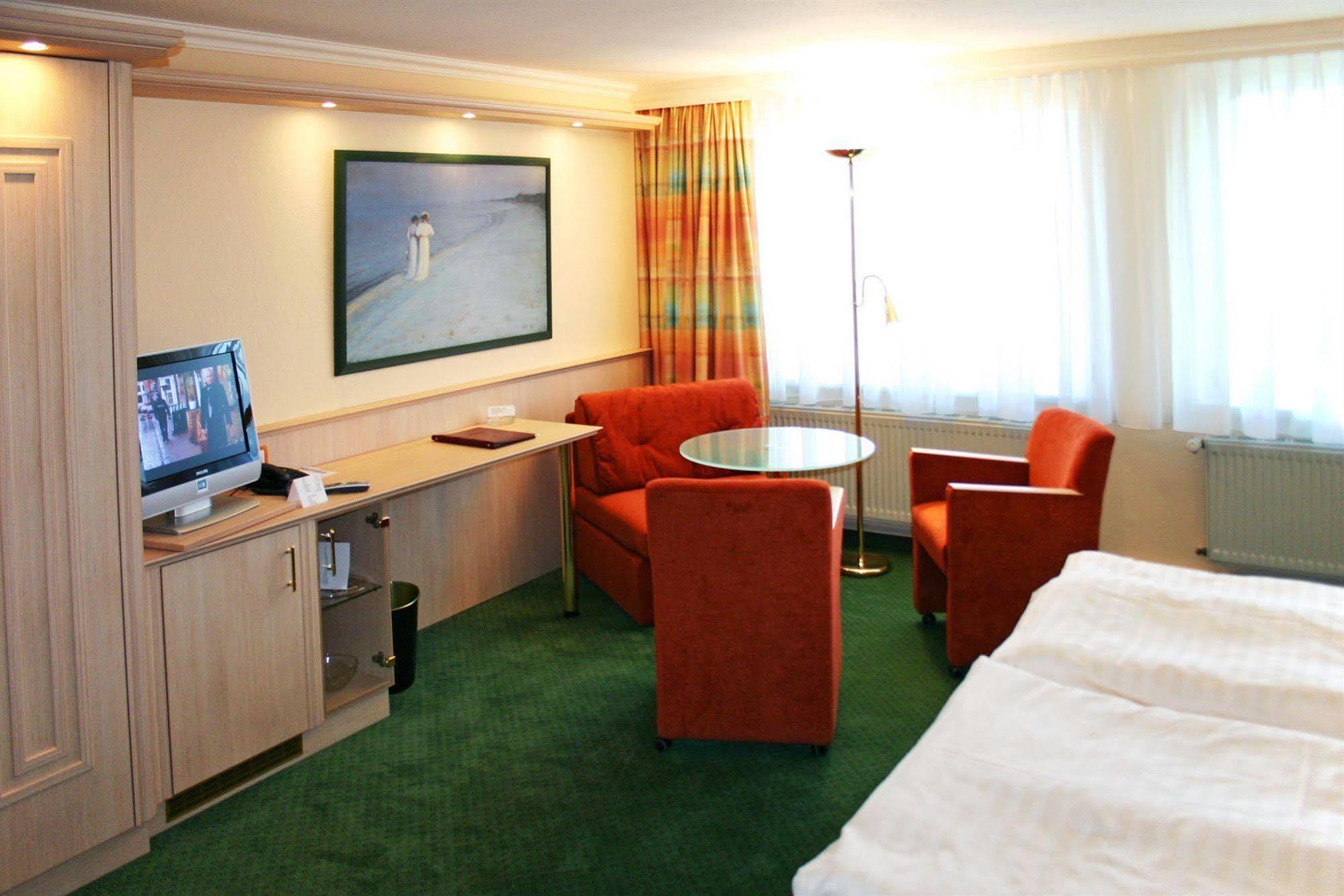 Hotel Duenenschloss Mit Private Spa Цинновиц Экстерьер фото